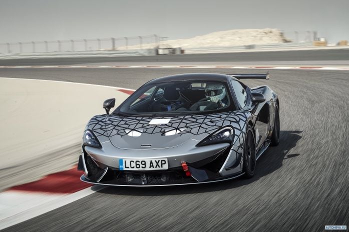 2020 McLaren 620R - фотография 1 из 12 2020 McLaren 620R - фотография 1 из 12