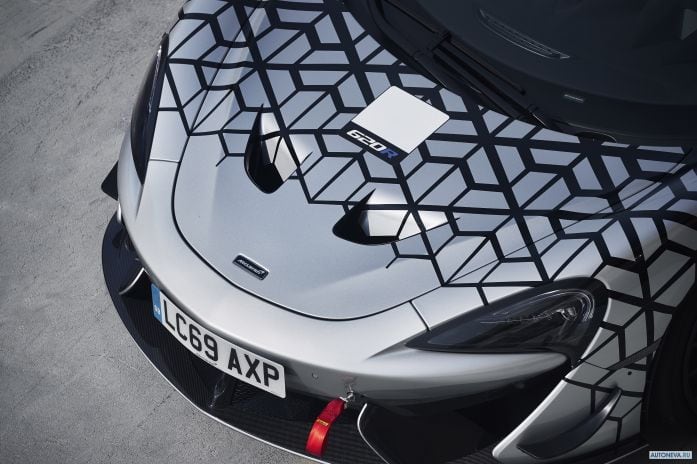2020 McLaren 620R - фотография 12 из 12 2020 McLaren 620R - фотография 12 из 12