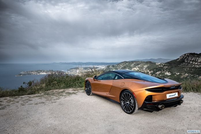 2020 McLaren GT - фотография 14 из 30