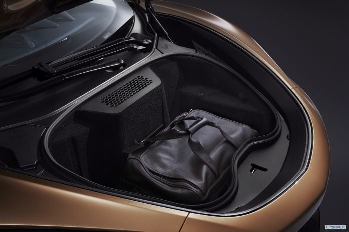 2020 McLaren GT - фотография 24 из 30