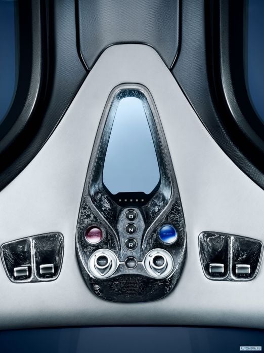 2020 McLaren SpeedTail - фотография 24 из 33 2020 McLaren SpeedTail - фотография 24 из 33
