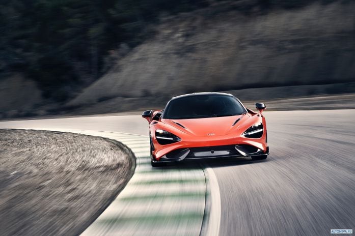 2021 McLaren 765LT - фотография 1 из 31