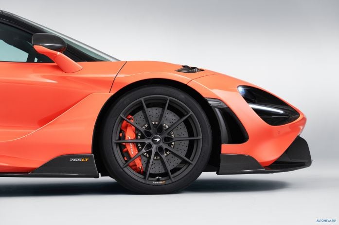 2021 McLaren 765LT - фотография 24 из 31