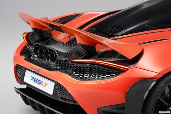 2021 McLaren 765LT - фотография 26 из 31