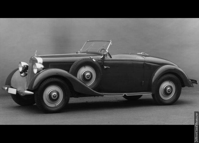 1937 Mercedes-Benz 230 - фотография 1 из 2