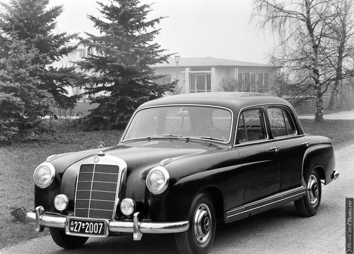1954 Mercedes-Benz 220 A - фотография 1 из 3