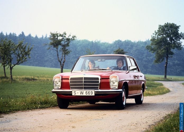 1974 Mercedes-Benz 240 D 3.0 - фотография 1 из 1