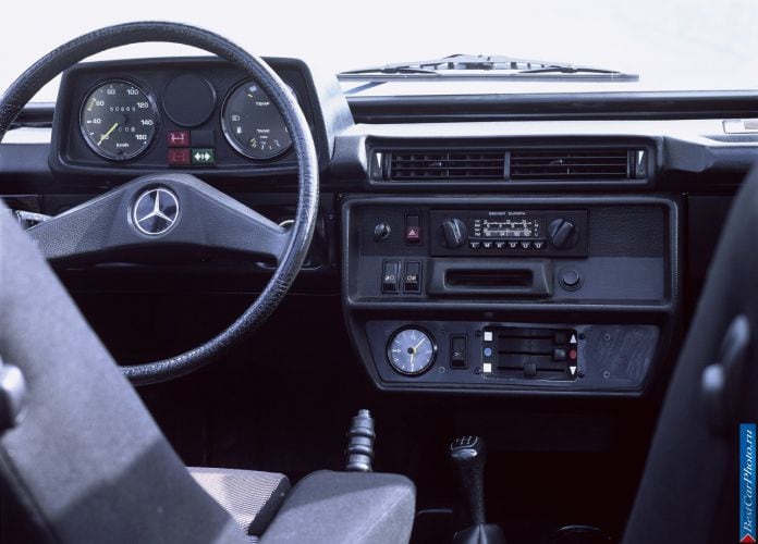 1980 Mercedes-Benz G-Class - фотография 3 из 3