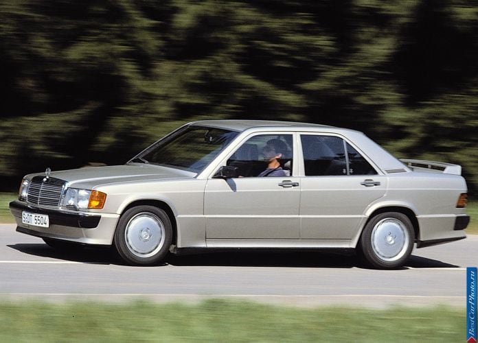 1984 Mercedes-Benz 190E - фотография 3 из 7