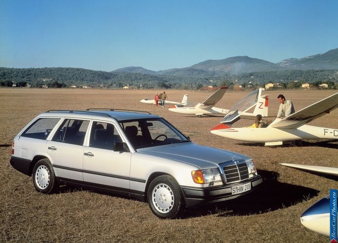 1988 Mercedes-Benz E-Class Estate - фотография 7 из 20