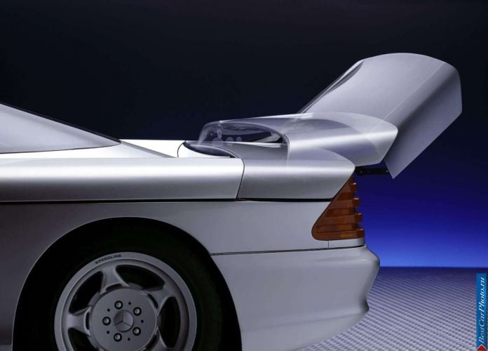 1991 Mercedes-Benz C112 Concept - фотография 9 из 11