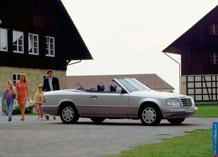 1991 Mercedes-Benz E-Class Cabriolet - фотография 19 из 55