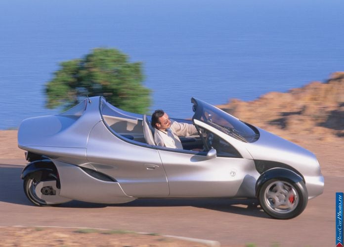 1997 Mercedes-Benz F 300 Concept - фотография 6 из 35