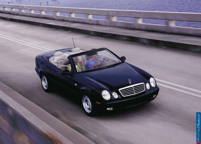 1999 Mercedes-Benz CLK320 Cabriolet - фотография 1 из 3