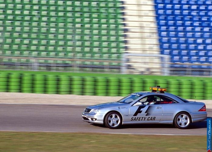 2000 Mercedes-Benz CL55 AMG F1 Safety Car - фотография 6 из 10