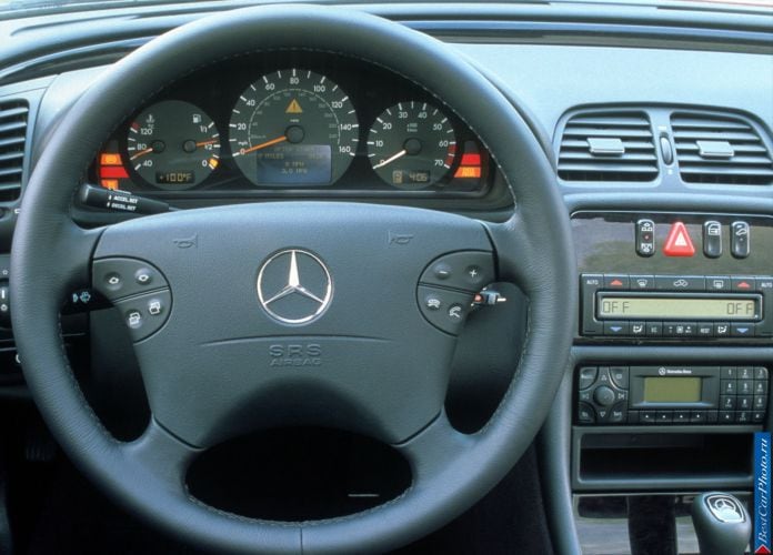 2000 Mercedes-Benz CLK430 Cabriolet - фотография 4 из 4