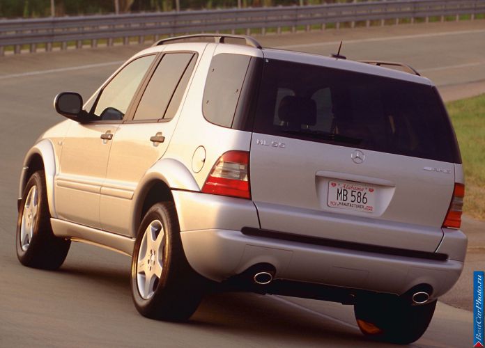 2000 Mercedes-Benz ML55 AMG - фотография 4 из 5 2000 Mercedes-Benz ML55 AMG - фотография 4 из 5