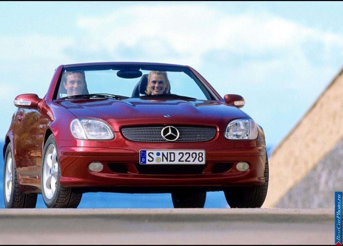 2000 Mercedes-Benz SLK320 - фотография 4 из 80