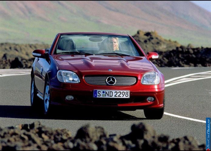 2000 Mercedes-Benz SLK320 - фотография 15 из 80