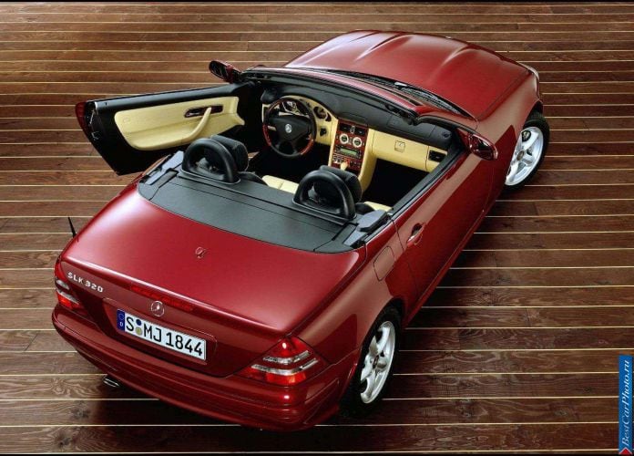 2000 Mercedes-Benz SLK320 - фотография 27 из 80