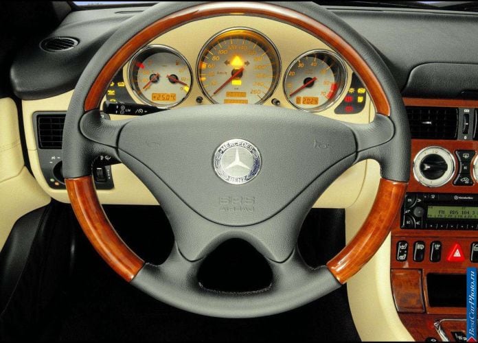 2000 Mercedes-Benz SLK320 - фотография 41 из 80 2000 Mercedes-Benz SLK320 - фотография 41 из 80
