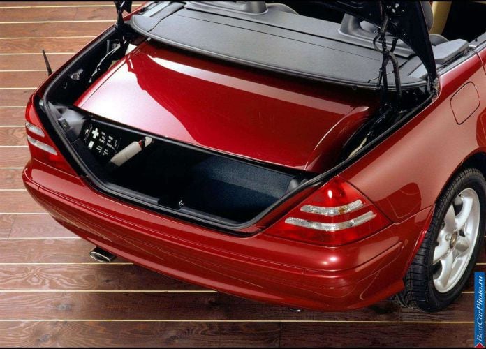 2000 Mercedes-Benz SLK320 - фотография 68 из 80 2000 Mercedes-Benz SLK320 - фотография 68 из 80