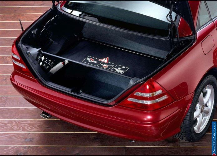 2000 Mercedes-Benz SLK320 - фотография 72 из 80 2000 Mercedes-Benz SLK320 - фотография 72 из 80