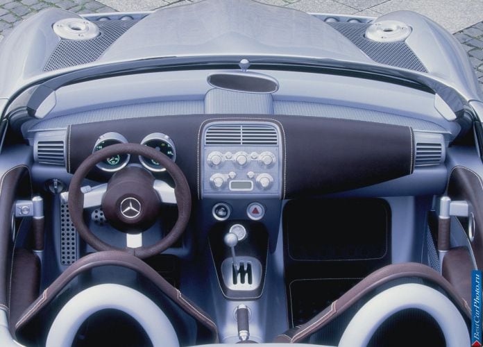 2000 Mercedes-Benz Vision SLA Concept - фотография 13 из 15 2000 Mercedes-Benz Vision SLA Concept - фотография 13 из 15