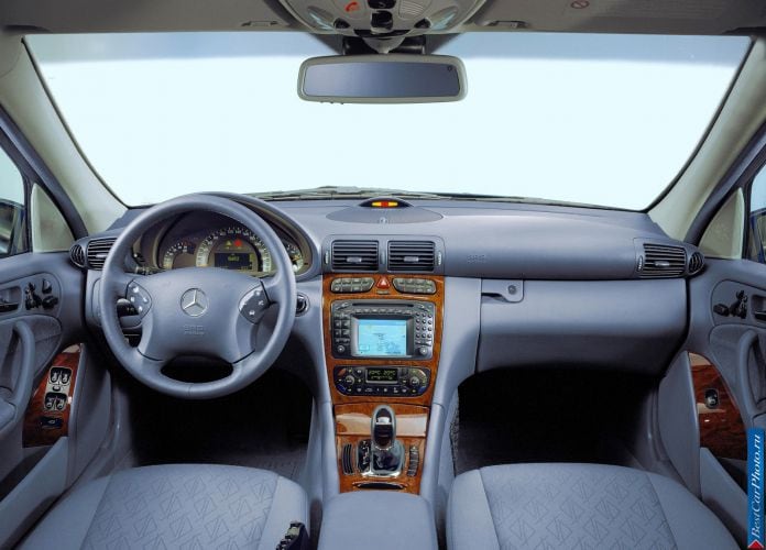 2001 Mercedes-Benz C-Class - фотография 8 из 10