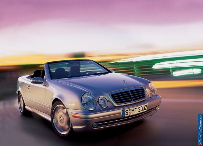 2002 Mercedes-Benz CLK55 AMG - фотография 1 из 2