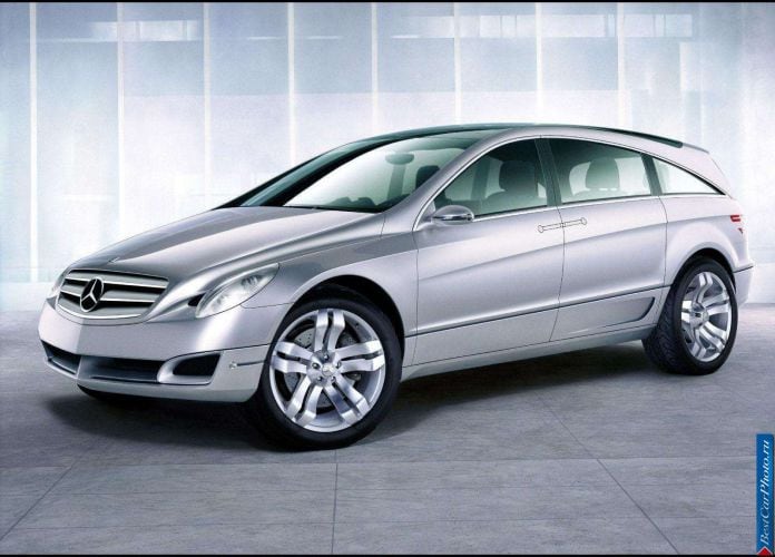 2002 Mercedes-Benz Vision GST Concept - фотография 1 из 13