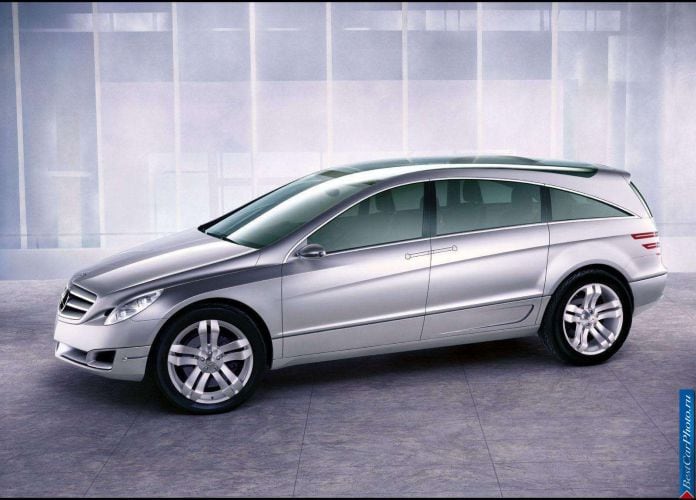 2002 Mercedes-Benz Vision GST Concept - фотография 2 из 13