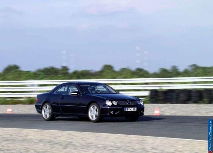 2003 Mercedes-Benz CL65 AMG - фотография 21 из 55 2003 Mercedes-Benz CL65 AMG - фотография 21 из 55