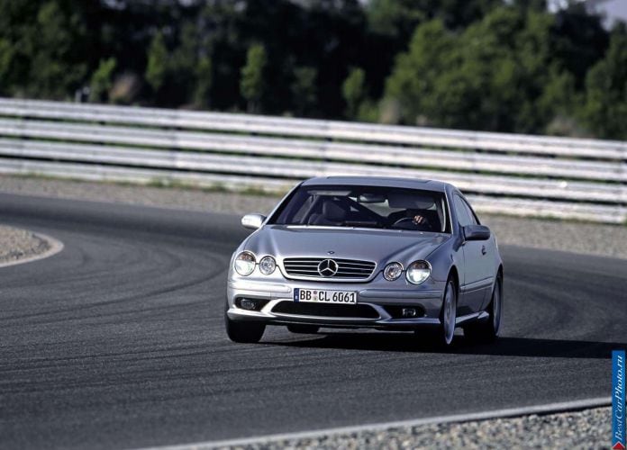 2003 Mercedes-Benz CL65 AMG - фотография 25 из 55