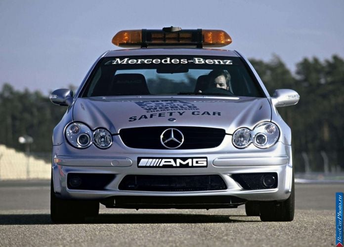 2003 Mercedes-Benz CLK55 AMG F1 Safety Car - фотография 4 из 9
