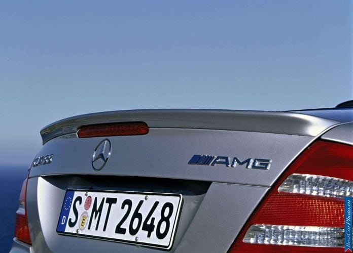 2003 Mercedes-Benz CLK55 Cabriolet AMG - фотография 15 из 18 2003 Mercedes-Benz CLK55 Cabriolet AMG - фотография 15 из 18