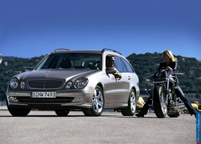 2003 Mercedes-Benz E320 Estate Avantgarde - фотография 4 из 94 2003 Mercedes-Benz E320 Estate Avantgarde - фотография 4 из 94