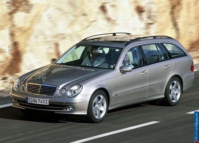 2003 Mercedes-Benz E320 Estate Avantgarde - фотография 11 из 94