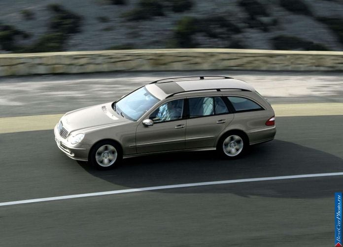 2003 Mercedes-Benz E320 Estate Avantgarde - фотография 19 из 94 2003 Mercedes-Benz E320 Estate Avantgarde - фотография 19 из 94