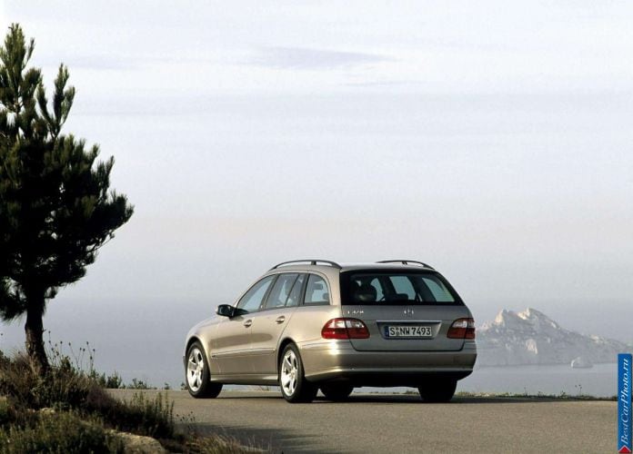 2003 Mercedes-Benz E320 Estate Avantgarde - фотография 23 из 94 2003 Mercedes-Benz E320 Estate Avantgarde - фотография 23 из 94