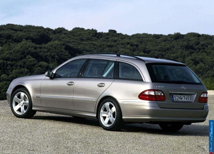 2003 Mercedes-Benz E320 Estate Avantgarde - фотография 32 из 94 2003 Mercedes-Benz E320 Estate Avantgarde - фотография 32 из 94
