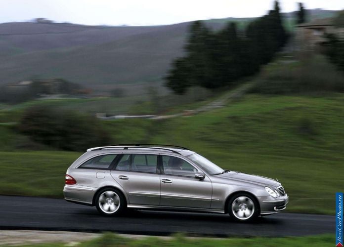 2003 Mercedes-Benz E320 Estate Avantgarde - фотография 37 из 94 2003 Mercedes-Benz E320 Estate Avantgarde - фотография 37 из 94