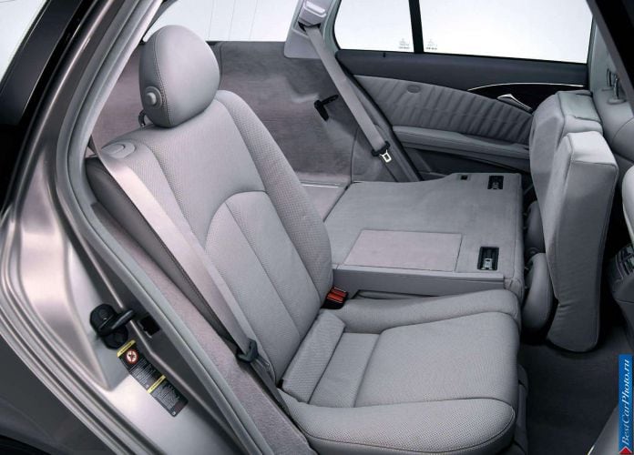 2003 Mercedes-Benz E320 Estate Avantgarde - фотография 41 из 94 2003 Mercedes-Benz E320 Estate Avantgarde - фотография 41 из 94