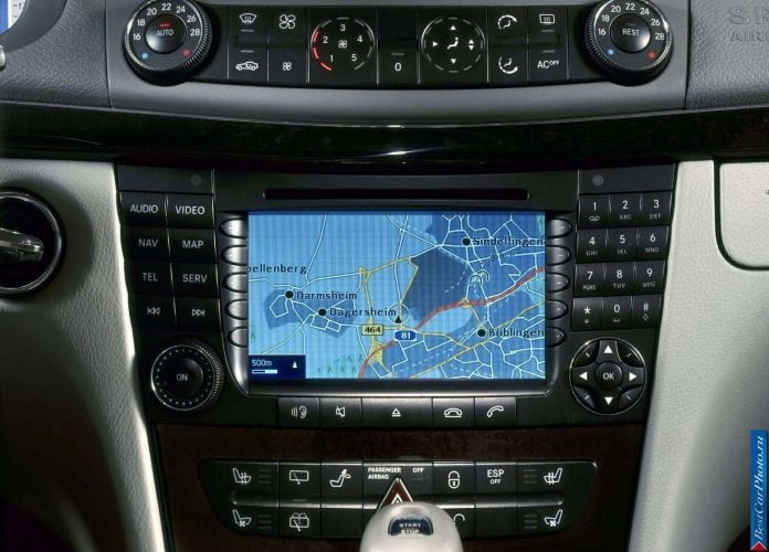 2003 Mercedes-Benz E320 Estate Avantgarde - фотография 44 из 94 2003 Mercedes-Benz E320 Estate Avantgarde - фотография 44 из 94