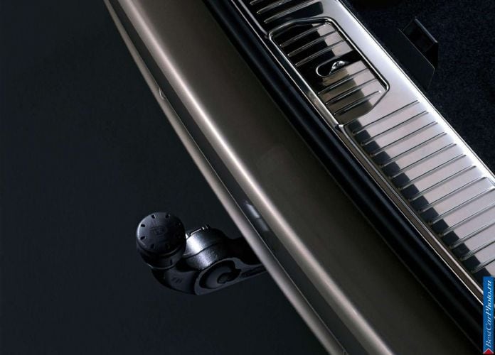 2003 Mercedes-Benz E320 Estate Avantgarde - фотография 47 из 94