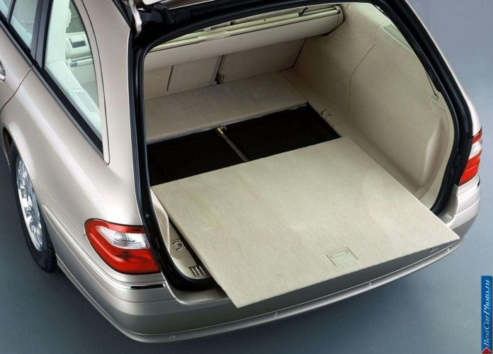 2003 Mercedes-Benz E320 Estate Avantgarde - фотография 51 из 94