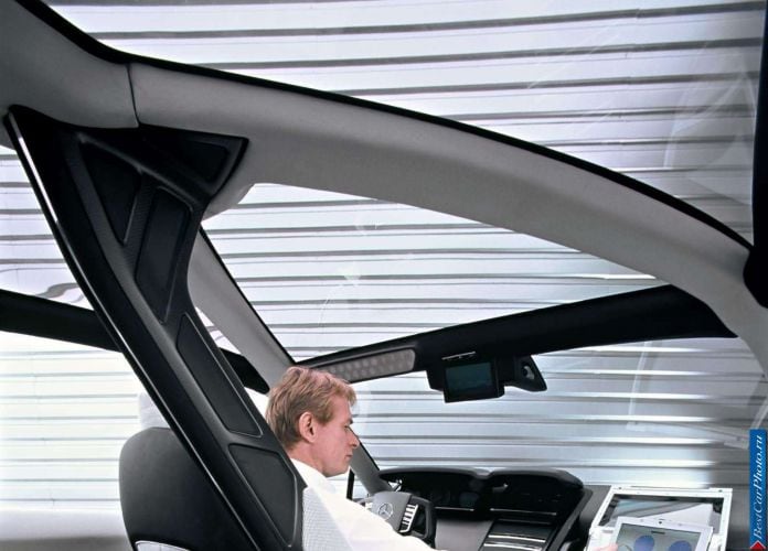 2003 Mercedes-Benz F500 Mind Concept - фотография 10 из 17