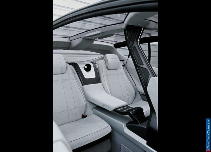 2003 Mercedes-Benz F 500 Concept - фотография 15 из 15 2003 Mercedes-Benz F 500 Concept - фотография 15 из 15