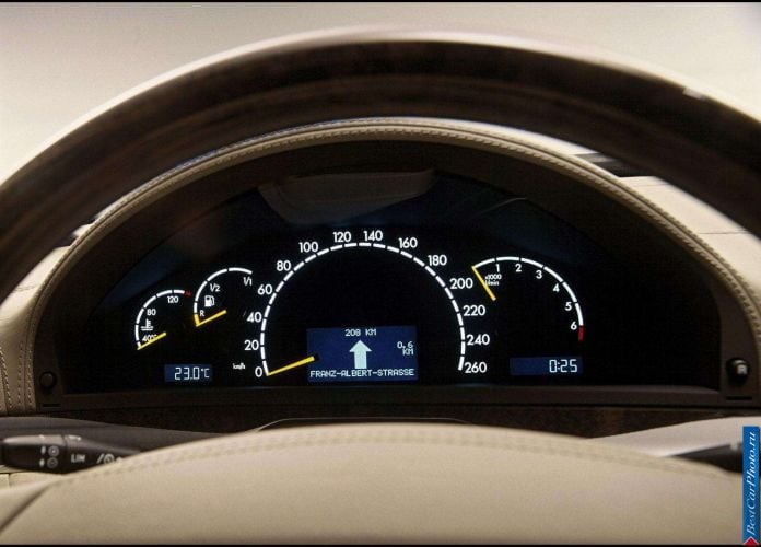 2003 Mercedes-Benz S500 4Matic - фотография 44 из 77