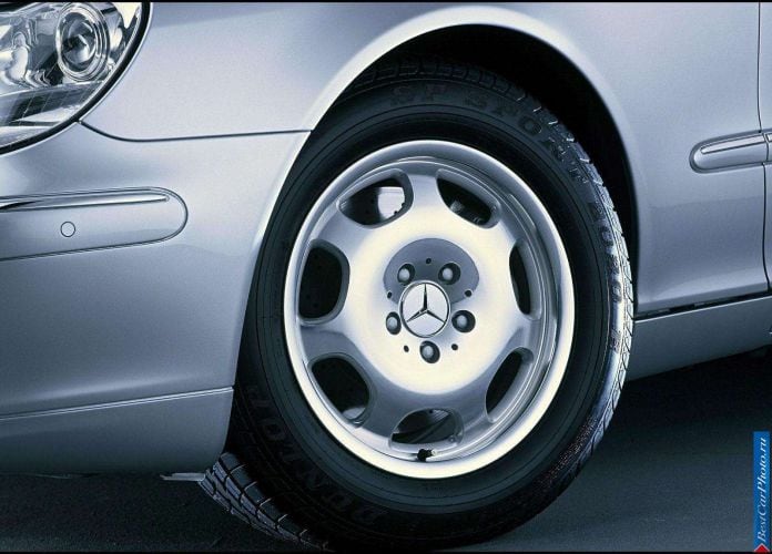 2003 Mercedes-Benz S500 4Matic - фотография 58 из 77